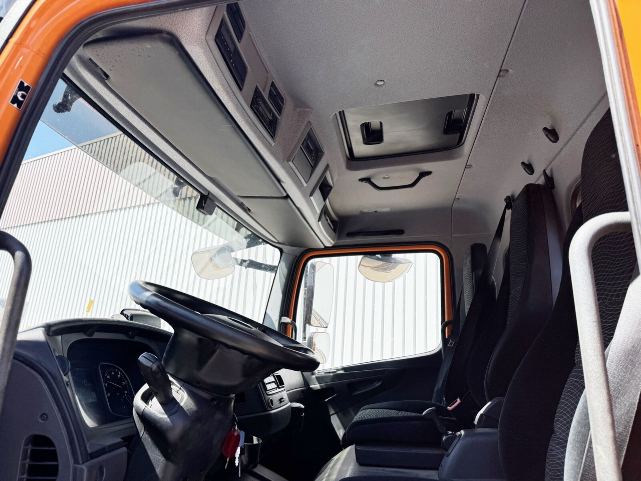 Mercedes-Benz Atego 1530 K 4x2 Atego 1530 K 4x2, Meiller 3-Seiten, 2x AHK - Tippbil lastbil: bild 3 Mercedes-Benz Atego 1530 K 4x2 Atego 1530 K 4x2, Meiller 3-Seiten, 2x AHK - Tippbil lastbil: bild 3