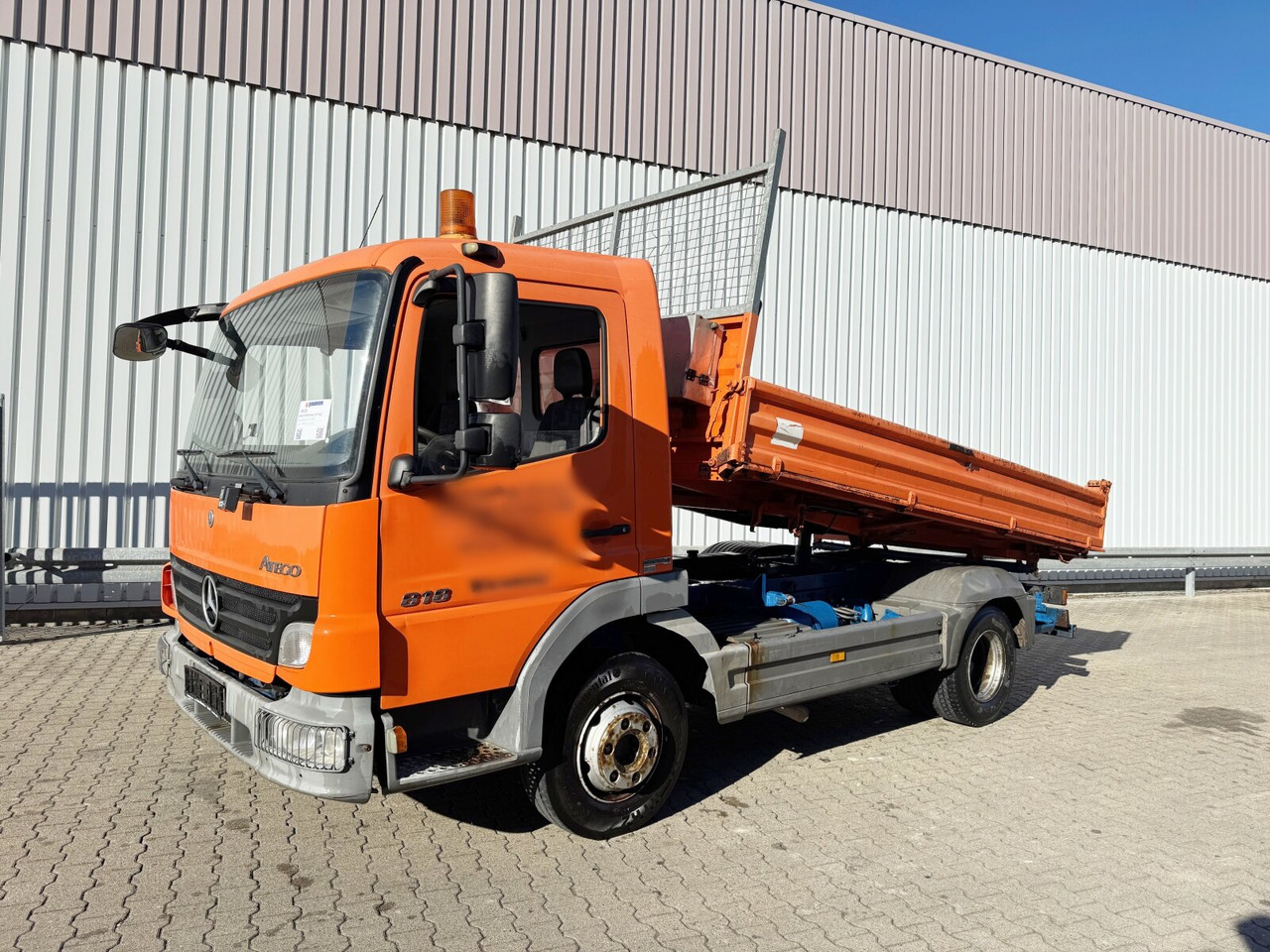 Mercedes-Benz Atego 818 K 4x2 Atego 818 K 4x2, 2x AHK - Tippbil lastbil: bild 1 Mercedes-Benz Atego 818 K 4x2 Atego 818 K 4x2, 2x AHK - Tippbil lastbil: bild 1