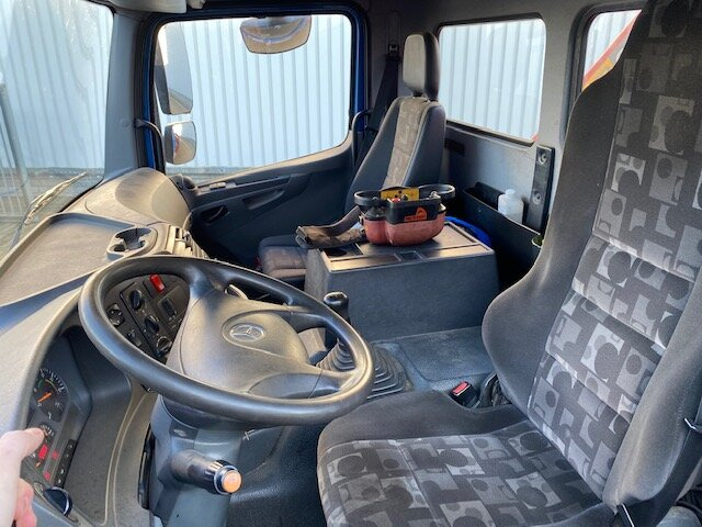 Mercedes-Benz Axor 1828 L 4x2 Axor 1828 L 4x2 mit Kran Palfinger PK 9501, Funk - Kranbil, Flakbil: bild 5 Mercedes-Benz Axor 1828 L 4x2 Axor 1828 L 4x2 mit Kran Palfinger PK 9501, Funk - Kranbil, Flakbil: bild 5