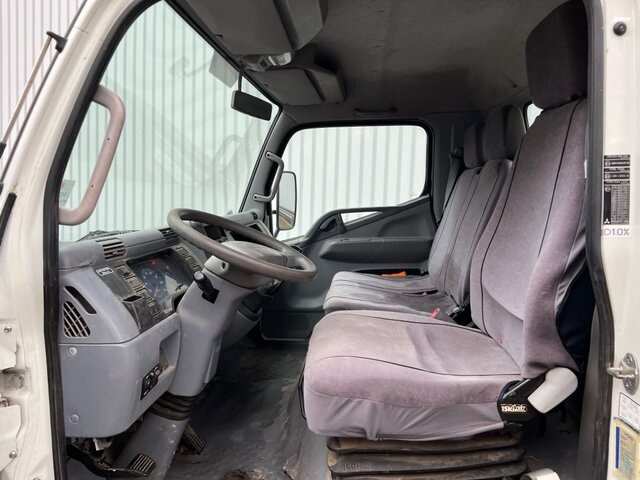 Mitsubishi Canter Fuso 7C15D 4x2 Canter Fuso 7C15D 4x2 - Tippbil lastbil: bild 2 Mitsubishi Canter Fuso 7C15D 4x2 Canter Fuso 7C15D 4x2 - Tippbil lastbil: bild 2