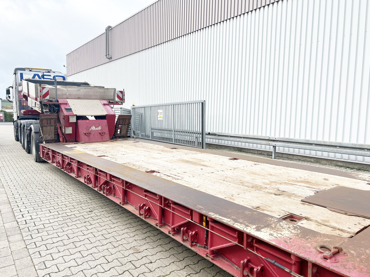 Nooteboom Euro-64-13 Euro-64-13, Jeepdolly, Tiefbett, Verbr. auf 3,2m, hydr. Lenkung - Låg lastare semitrailer: bild 4 Nooteboom Euro-64-13 Euro-64-13, Jeepdolly, Tiefbett, Verbr. auf 3,2m, hydr. Lenkung - Låg lastare semitrailer: bild 4