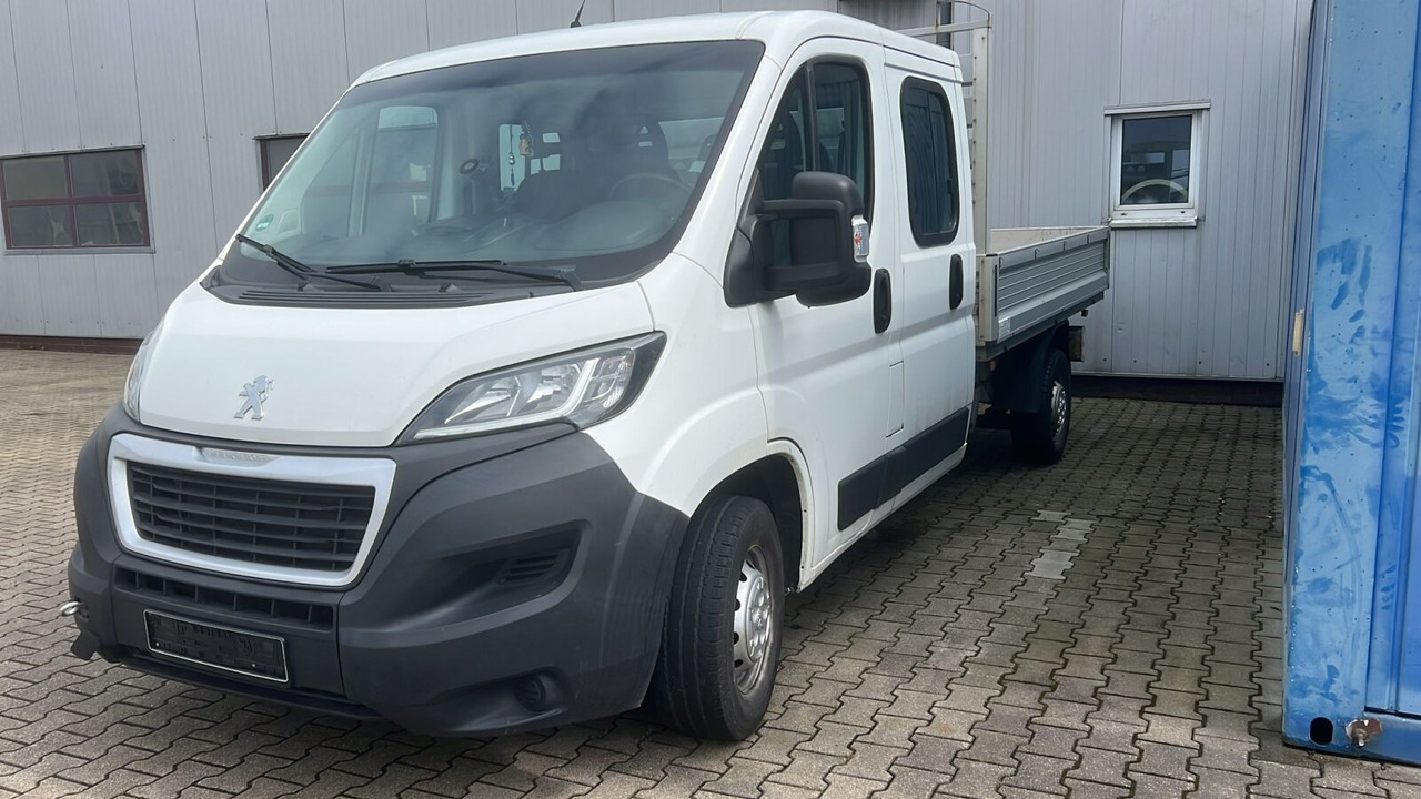 Peugeot Boxer 4x2 Doka Boxer 4x2 Doka - Transportbil med flak, Dubbelhytt transportbil: bild 1 Peugeot Boxer 4x2 Doka Boxer 4x2 Doka - Transportbil med flak, Dubbelhytt transportbil: bild 1