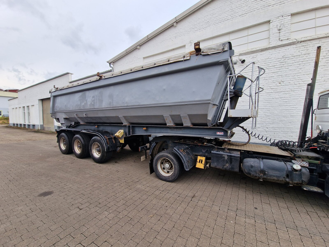 Meierling MKS 24 Meierling Combimulde MSK 24, 5.600 kg Leergew., 24 cbm - Semitrailer: bild 3 Meierling MKS 24 Meierling Combimulde MSK 24, 5.600 kg Leergew., 24 cbm - Semitrailer: bild 3