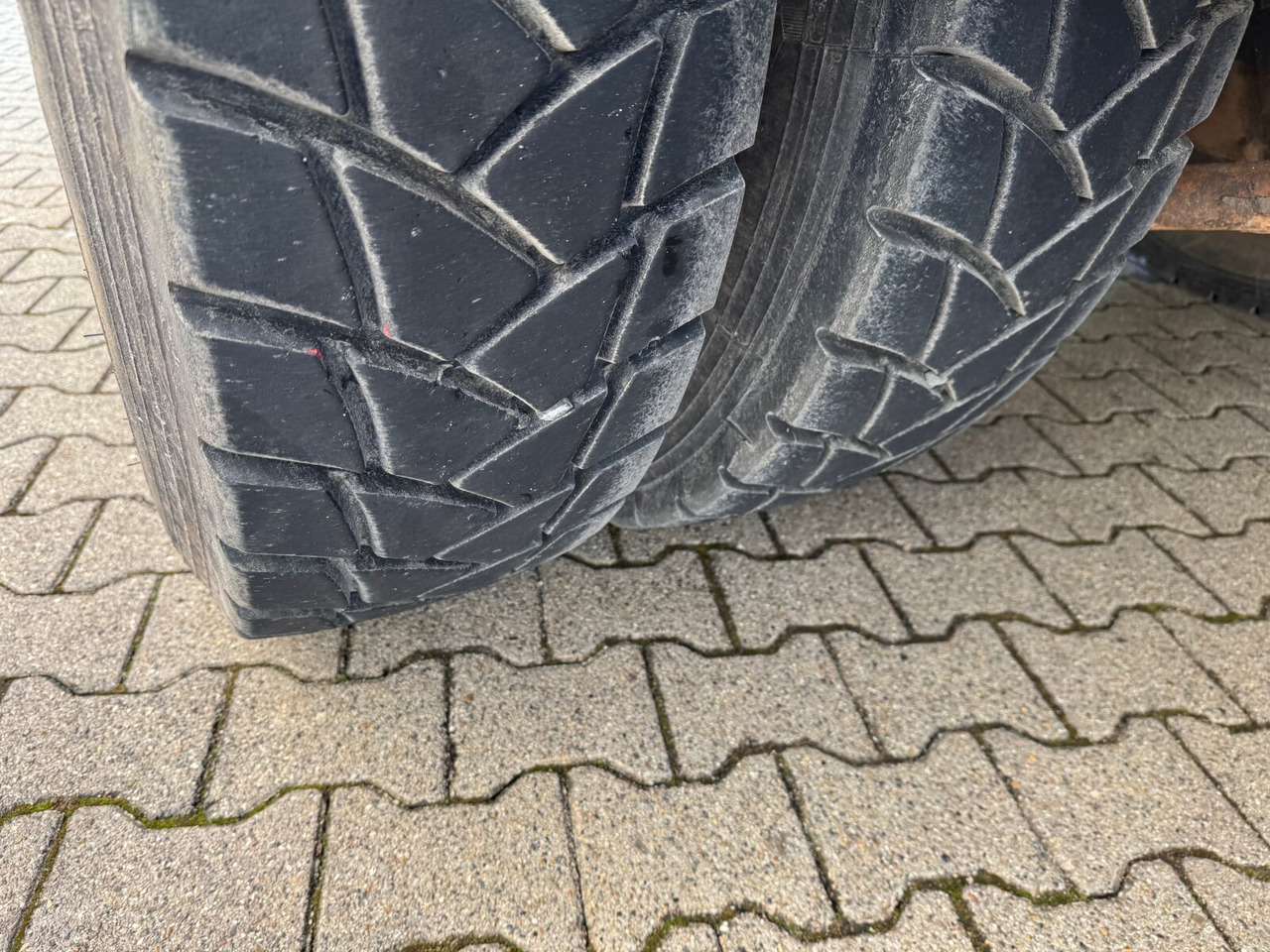 Trakker AD260T36W 6x6 Trakker AD260T36W 6x6 - Chassi lastbil: bild 3 Trakker AD260T36W 6x6 Trakker AD260T36W 6x6 - Chassi lastbil: bild 3