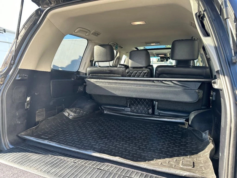 Toyota Land Cruiser V8 LAND CRUISER 200 V8 + CAMERA 360 + FRIDGE + DIESEL + ONLY EXPORT - SUV: bild 4 Toyota Land Cruiser V8 LAND CRUISER 200 V8 + CAMERA 360 + FRIDGE + DIESEL + ONLY EXPORT - SUV: bild 4