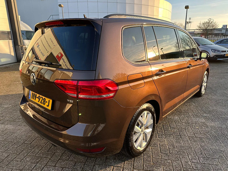 Volkswagen Touran 1.2 TSI COMFORTLINE + APK / TUV + 4 WINTER TYRES WITH RIMS + NAVI + MARGE - Personbil: bild 4 Volkswagen Touran 1.2 TSI COMFORTLINE + APK / TUV + 4 WINTER TYRES WITH RIMS + NAVI + MARGE - Personbil: bild 4