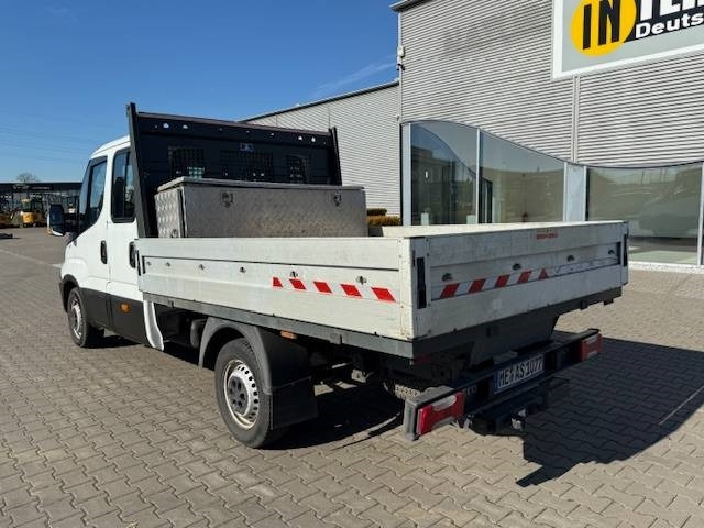 Iveco Daily 35 S12 - Skåpbil: bild 2 Iveco Daily 35 S12 - Skåpbil: bild 2