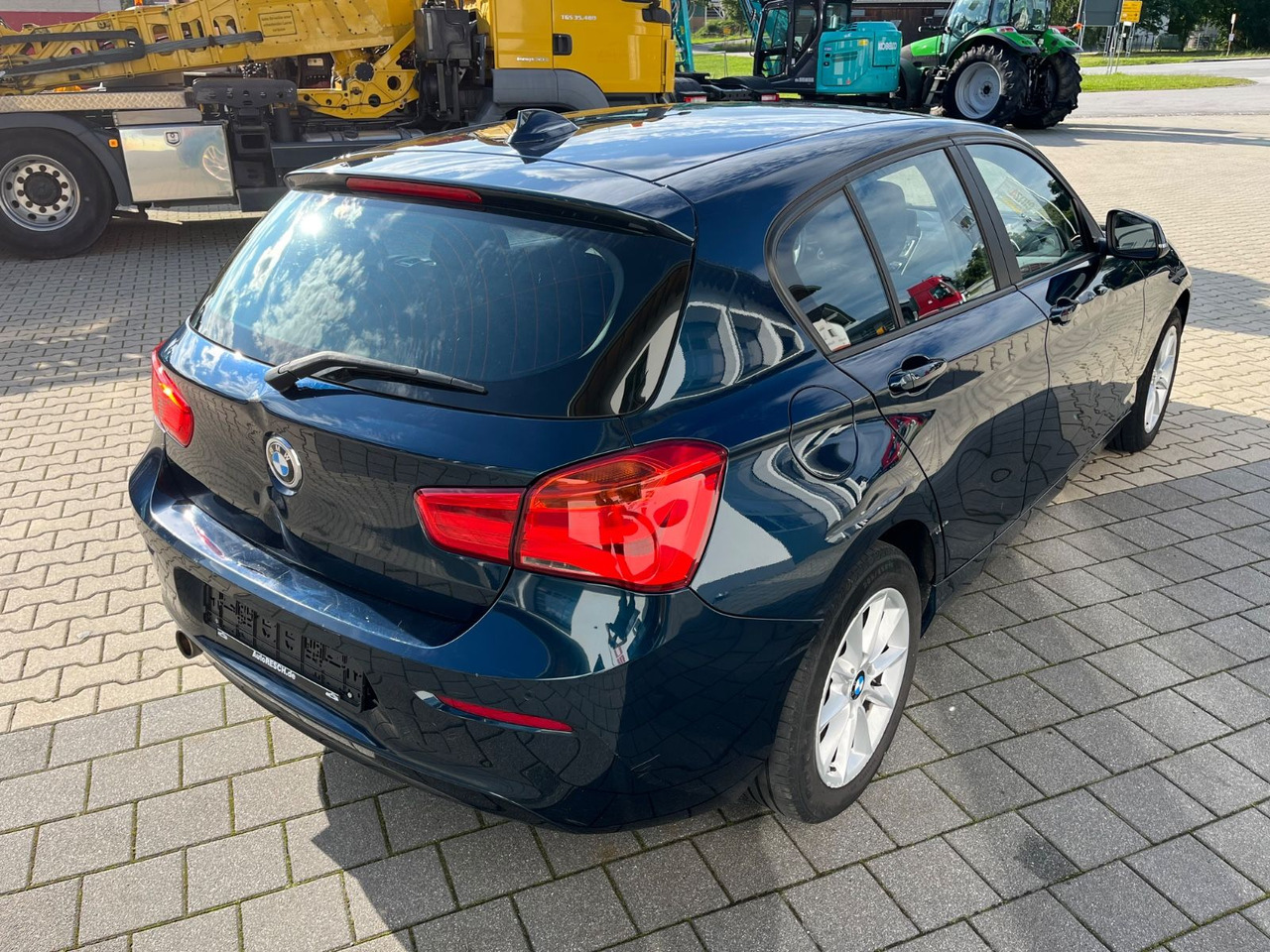 BMW 118 Baureihe 1 Lim. 5-trg. 118 d - Sedan: bild 3 BMW 118 Baureihe 1 Lim. 5-trg. 118 d - Sedan: bild 3