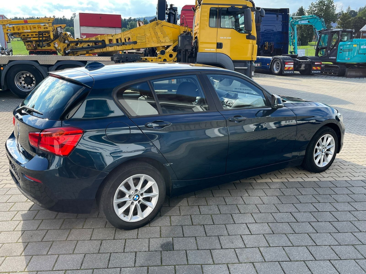 BMW 118 Baureihe 1 Lim. 5-trg. 118 d - Sedan: bild 5 BMW 118 Baureihe 1 Lim. 5-trg. 118 d - Sedan: bild 5