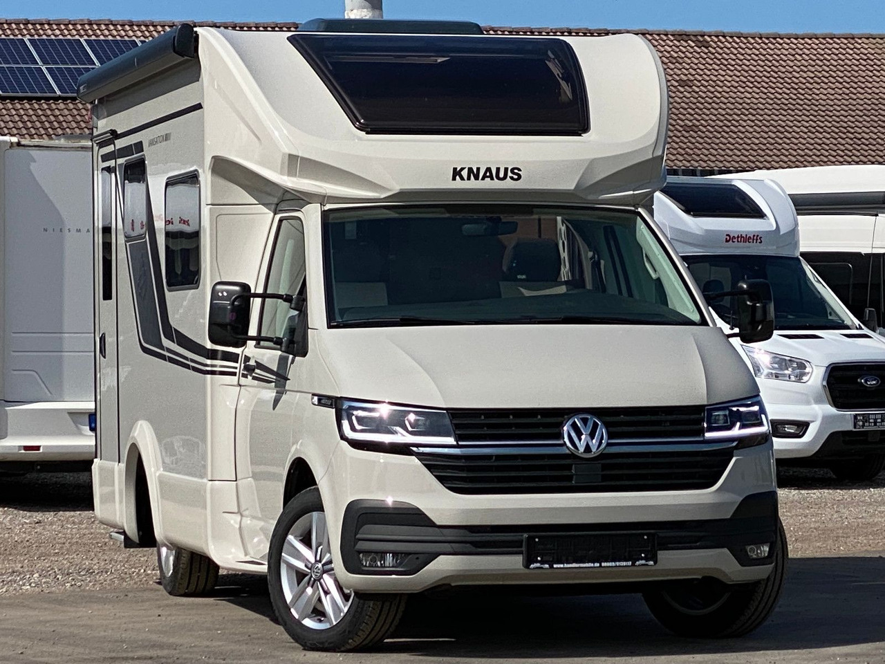 Knaus Tourer Van Vansation 500 LT, AHK,SAT,TV - Halvintegrerad husbil: bild 1 Knaus Tourer Van Vansation 500 LT, AHK,SAT,TV - Halvintegrerad husbil: bild 1