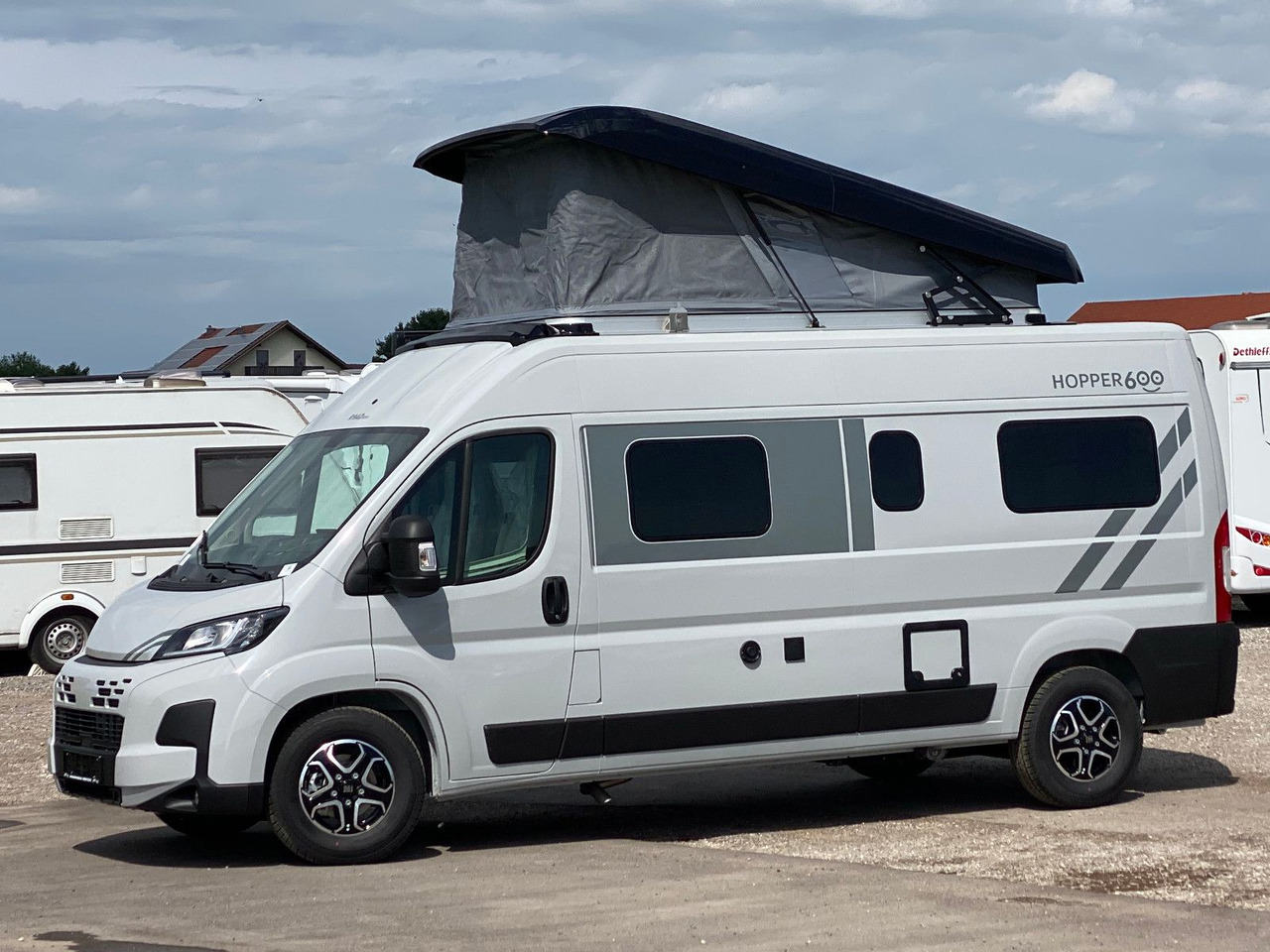 LMC INNOVAN 600 ,Aufstelldach,Automatik,25 Modell - Campingbil: bild 3 LMC INNOVAN 600 ,Aufstelldach,Automatik,25 Modell - Campingbil: bild 3