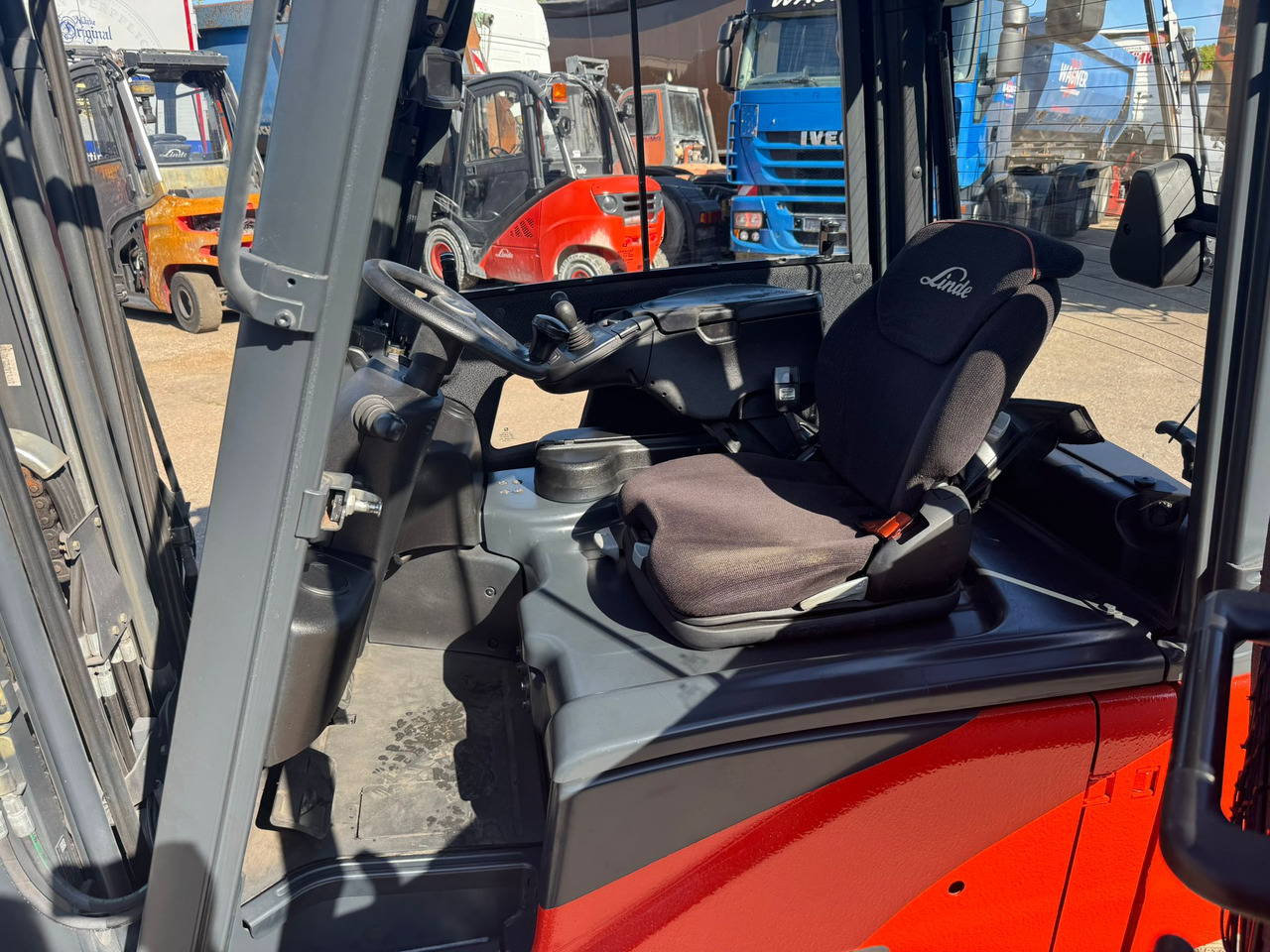 LINDE E20PHL-02 Elektro Triplex Kabine Heizung integriertes Ladegerät - Eltruck: bild 5 LINDE E20PHL-02 Elektro Triplex Kabine Heizung integriertes Ladegerät - Eltruck: bild 5