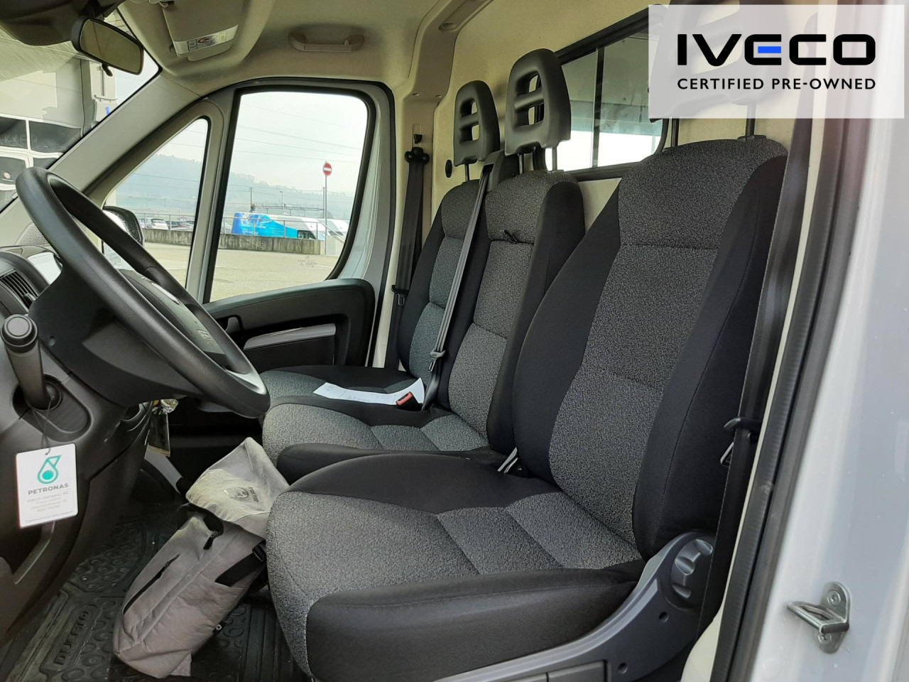 FIAT e-Ducato L2H2 teilverglast (47-kWh) - Skåpbil, El transportbil: bild 3 FIAT e-Ducato L2H2 teilverglast (47-kWh) - Skåpbil, El transportbil: bild 3