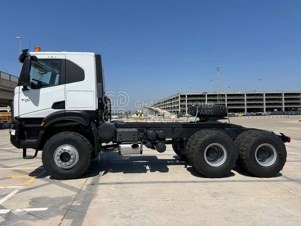 IVECO T-WAY Tractor 6×6 AT720T47WTH GVW 33 Ton HP 470 R20Tyre MY25 - Dragbil: bild 2 IVECO T-WAY Tractor 6×6 AT720T47WTH GVW 33 Ton HP 470 R20Tyre MY25 - Dragbil: bild 2