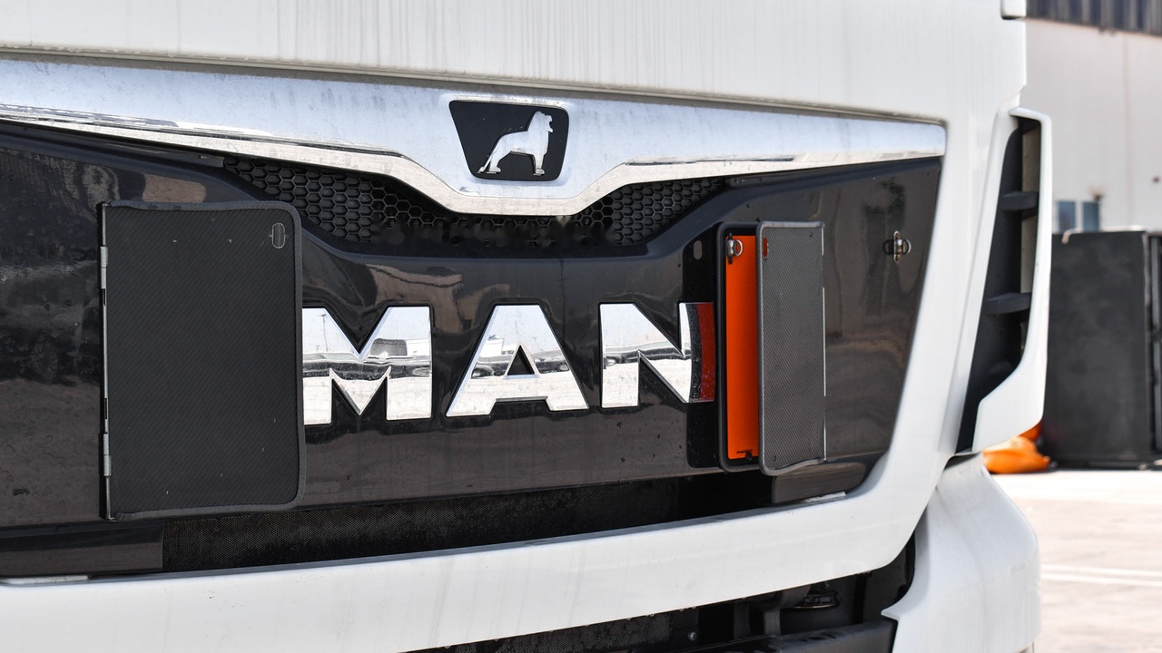 Dragbil MAN TGX 18.500 4X2 BLS AUTOMATIC: bild 25