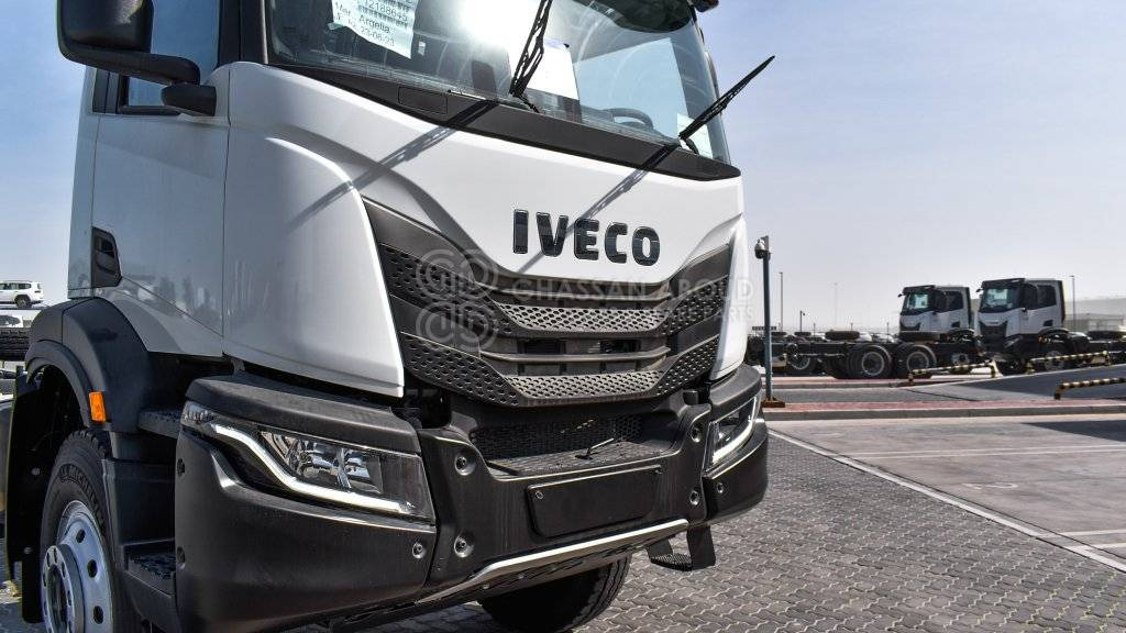 IVECO T-WAY Chassis 6×4 AD380T47H WHEELBASE 4500 MY24 - Chassi lastbil: bild 2 IVECO T-WAY Chassis 6×4 AD380T47H WHEELBASE 4500 MY24 - Chassi lastbil: bild 2