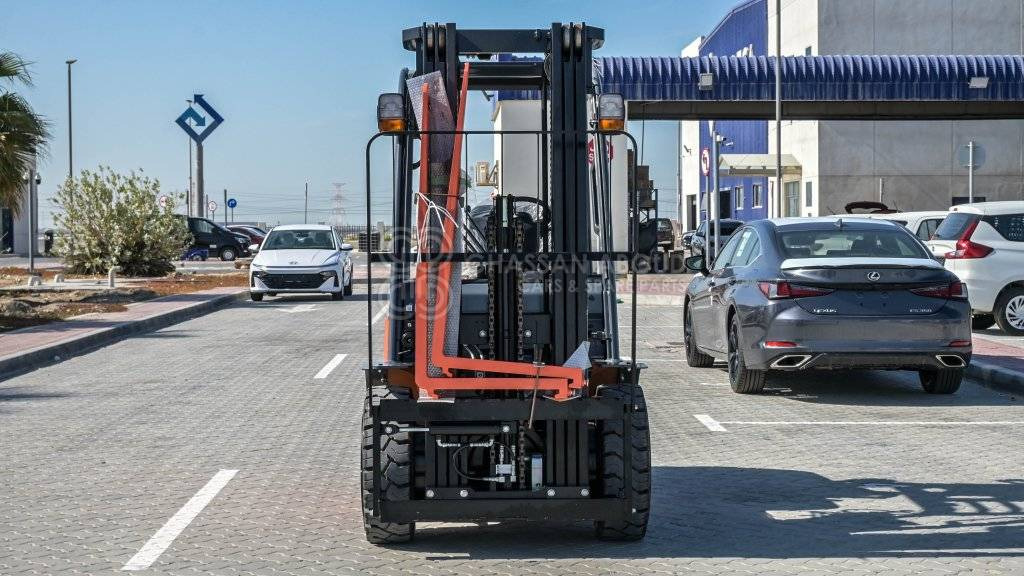 TOYOTA FORKLIFT DIESEL 3TON 3STAGE, 3LEVER 4500MM W/ SIDE SHIFT MY24 - Dieseltruck: bild 2 TOYOTA FORKLIFT DIESEL 3TON 3STAGE, 3LEVER 4500MM W/ SIDE SHIFT MY24 - Dieseltruck: bild 2