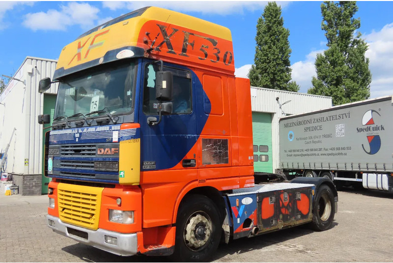 DAF XF 530 type E4, Manual!!! - Dragbil: bild 2 DAF XF 530 type E4, Manual!!! - Dragbil: bild 2