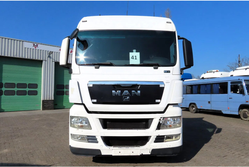 MAN TGX 14.440 RETARDER, FRIGO, 2 beds - Dragbil: bild 3 MAN TGX 14.440 RETARDER, FRIGO, 2 beds - Dragbil: bild 3