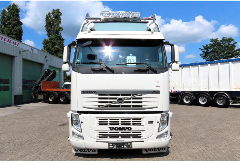 Volvo FH 460 vin: YV2AG20A6EB677978 2X FUEL TANK, PARKING CLIMA, FRIGO - Dragbil: bild 4 Volvo FH 460 vin: YV2AG20A6EB677978 2X FUEL TANK, PARKING CLIMA, FRIGO - Dragbil: bild 4