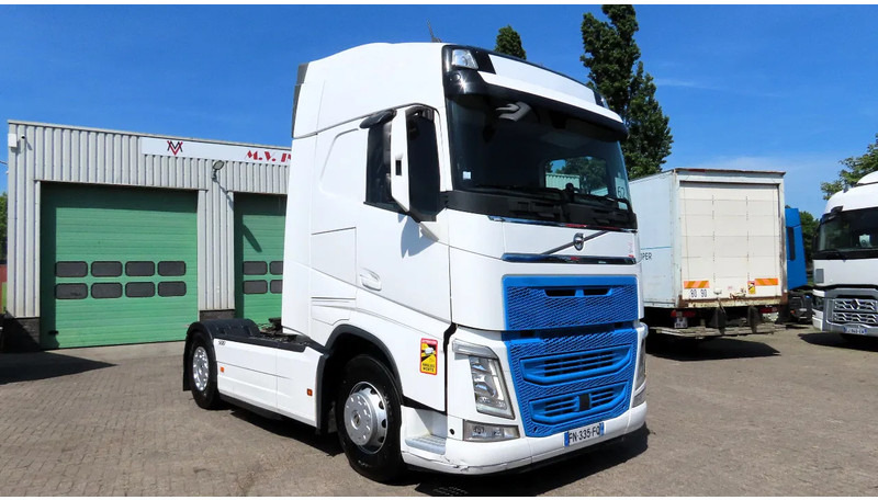 Volvo FH 500 YV2RT40A5LB301456 2X FUELTANK, PARKING AIRCO, FRIGO - Dragbil: bild 1 Volvo FH 500 YV2RT40A5LB301456 2X FUELTANK, PARKING AIRCO, FRIGO - Dragbil: bild 1