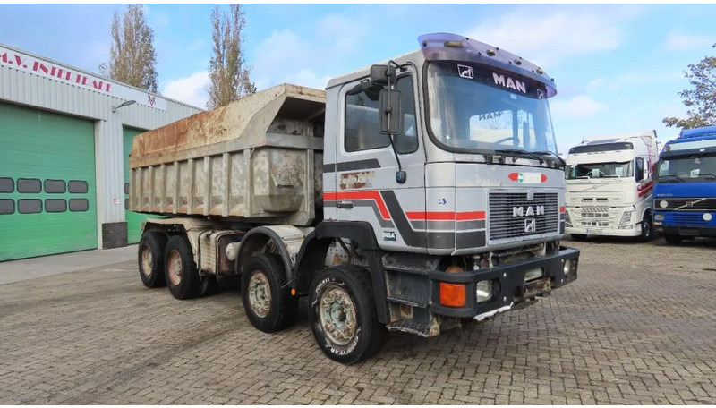 MAN 35.362 8x4 Euro 2, ZF manual gearbox, VERY clean - Tippbil lastbil: bild 4 MAN 35.362 8x4 Euro 2, ZF manual gearbox, VERY clean - Tippbil lastbil: bild 4