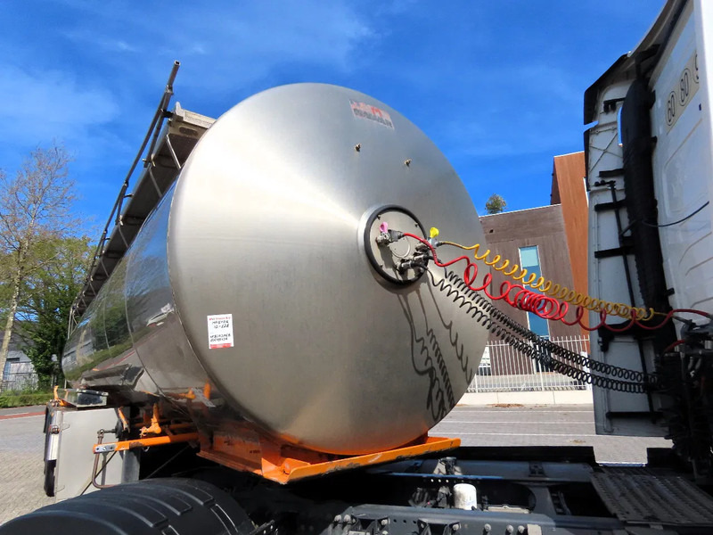 Magyar 5 compartments , 32500L FOOD, air susp, (5 DIFFERENT PRODUCTS) !! - Tanktrailer: bild 4 Magyar 5 compartments , 32500L FOOD, air susp, (5 DIFFERENT PRODUCTS) !! - Tanktrailer: bild 4