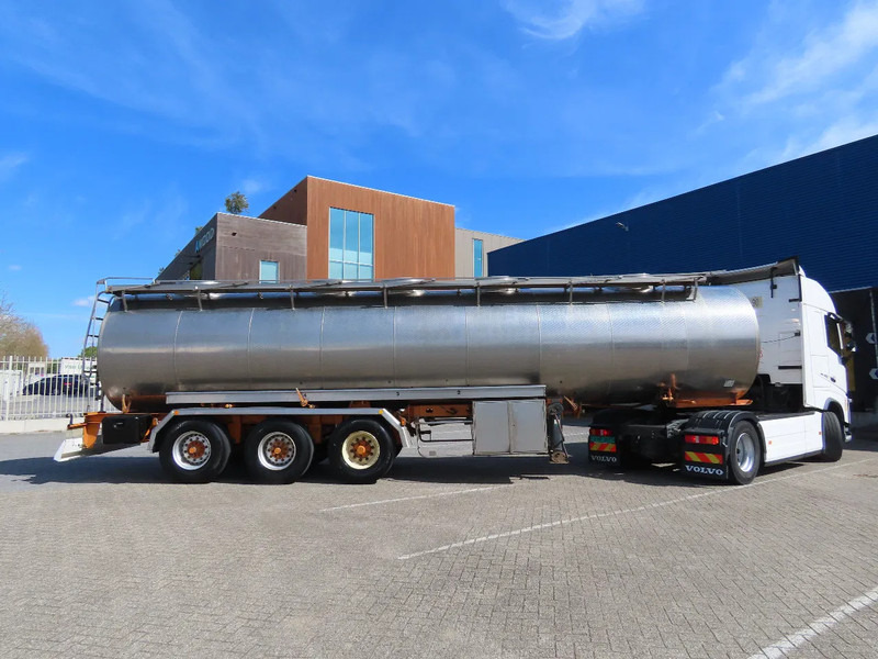 Magyar 5 compartments , 32500L FOOD, air susp, (5 DIFFERENT PRODUCTS) !! - Tanktrailer: bild 3 Magyar 5 compartments , 32500L FOOD, air susp, (5 DIFFERENT PRODUCTS) !! - Tanktrailer: bild 3