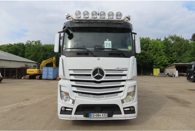 Mercedes-Benz Actros 2551 BERDEX 3 decks, All options + Berdex 12/ 2007 - Djurtransport lastbil: bild 2 Mercedes-Benz Actros 2551 BERDEX 3 decks, All options + Berdex 12/ 2007 - Djurtransport lastbil: bild 2
