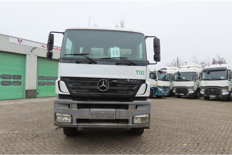 Mercedes-Benz Axor 4140 236540 KM ! BIG AXELS, Manual gearbox, FULL SPRING! 8х4 - Betongbil: bild 4 Mercedes-Benz Axor 4140 236540 KM ! BIG AXELS, Manual gearbox, FULL SPRING! 8х4 - Betongbil: bild 4