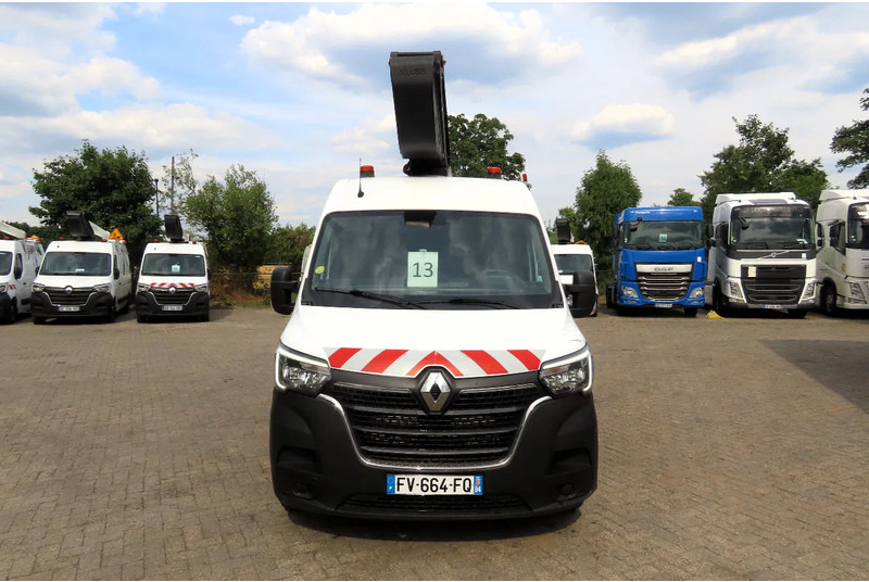 Renault 10,5 m 3 SEATS, KLUBB, 3500 kg, euro6 - Transportbil: bild 2 Renault 10,5 m 3 SEATS, KLUBB, 3500 kg, euro6 - Transportbil: bild 2