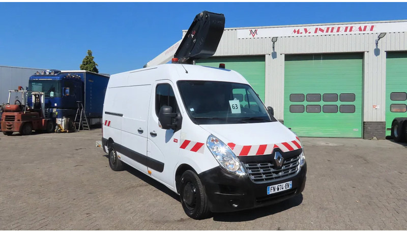Renault Master 10,5 m, 3 SEATS, KLUBB, 3500 kg, euro6 - Transportbil: bild 2 Renault Master 10,5 m, 3 SEATS, KLUBB, 3500 kg, euro6 - Transportbil: bild 2