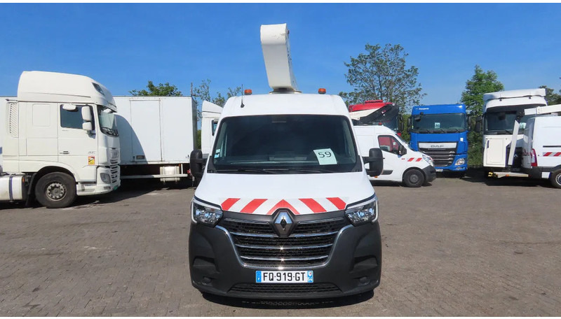 Renault Master 10,5 m, 3500 kg, euro6 - Transportbil: bild 2 Renault Master 10,5 m, 3500 kg, euro6 - Transportbil: bild 2