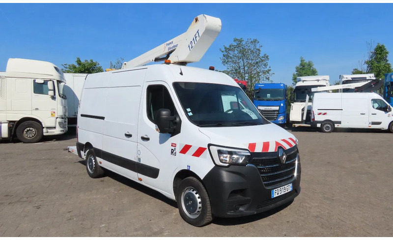 Renault Master 10,5 m, 3500 kg, euro6 - Transportbil: bild 1 Renault Master 10,5 m, 3500 kg, euro6 - Transportbil: bild 1
