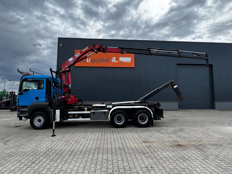 MAN TGS 33.440 6x4, EURO-4, HMF 1823 Crane + VDL HOOK, full spring, manual gearbox, MOT 03/2026 - Lastväxlare lastbil, Kranbil: bild 1 MAN TGS 33.440 6x4, EURO-4, HMF 1823 Crane + VDL HOOK, full spring, manual gearbox, MOT 03/2026 - Lastväxlare lastbil, Kranbil: bild 1