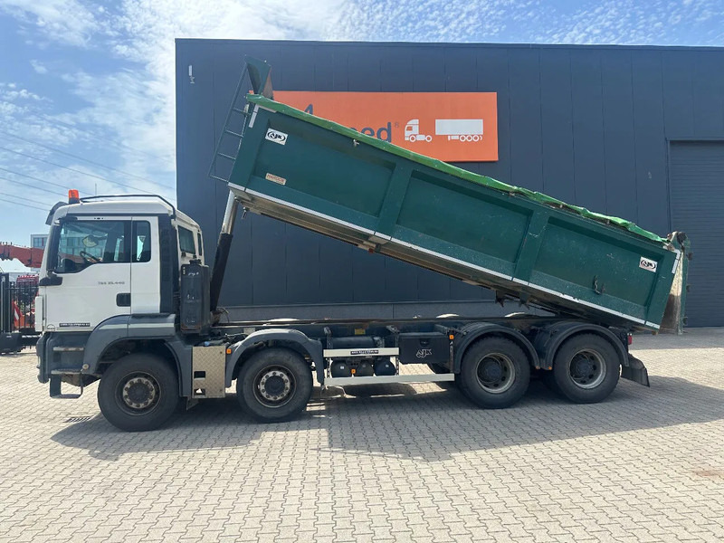 MAN TGS 35.440 AJK HARDOX KIPPER (16.5m3), 8x4, MANUAL, EURO-5, TWIN-STEER, BIG AXLES - Tippbil lastbil: bild 3 MAN TGS 35.440 AJK HARDOX KIPPER (16.5m3), 8x4, MANUAL, EURO-5, TWIN-STEER, BIG AXLES - Tippbil lastbil: bild 3