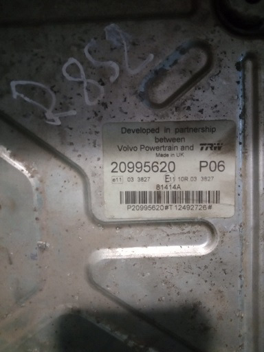 EDC VOLVO FH420 D13C420 20995620 20995620 P06 - Kontrollenhet för Lastbil: bild 1 EDC VOLVO FH420 D13C420 20995620 20995620 P06 - Kontrollenhet för Lastbil: bild 1