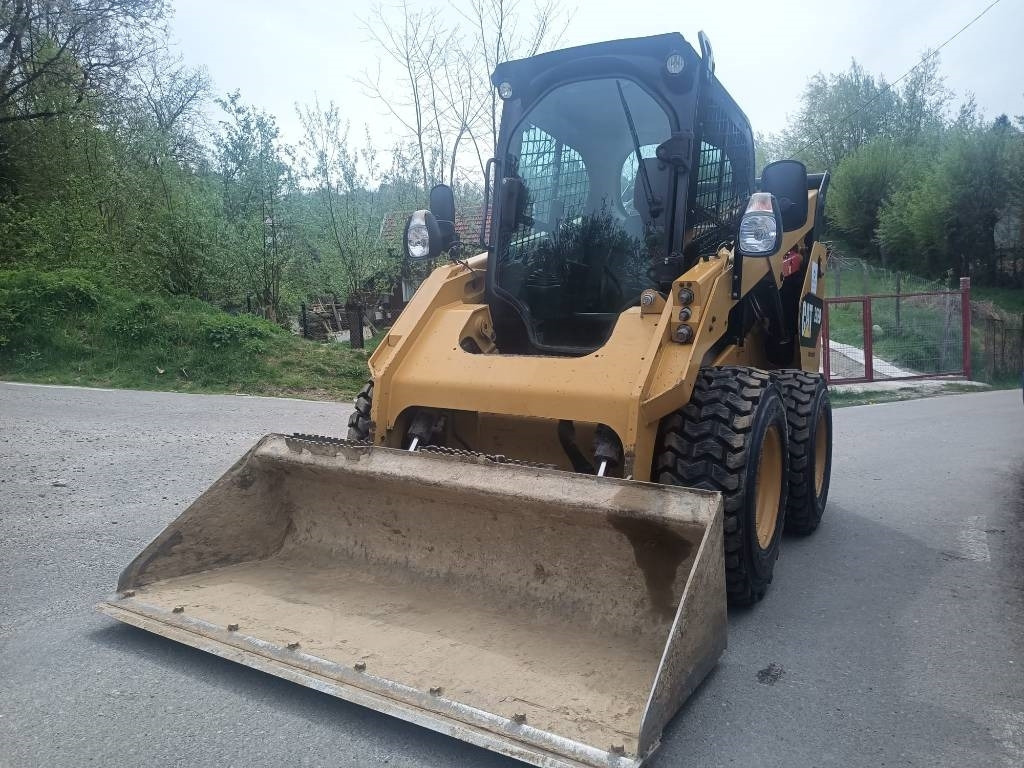 CATERPILLAR 262 D XPS - Kompaktlastare/ Slirstyrda lastare: bild 3 CATERPILLAR 262 D XPS - Kompaktlastare/ Slirstyrda lastare: bild 3