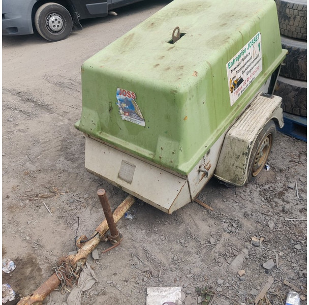 Ingersoll Rand 741 - Dragbil: bild 1 Ingersoll Rand 741 - Dragbil: bild 1