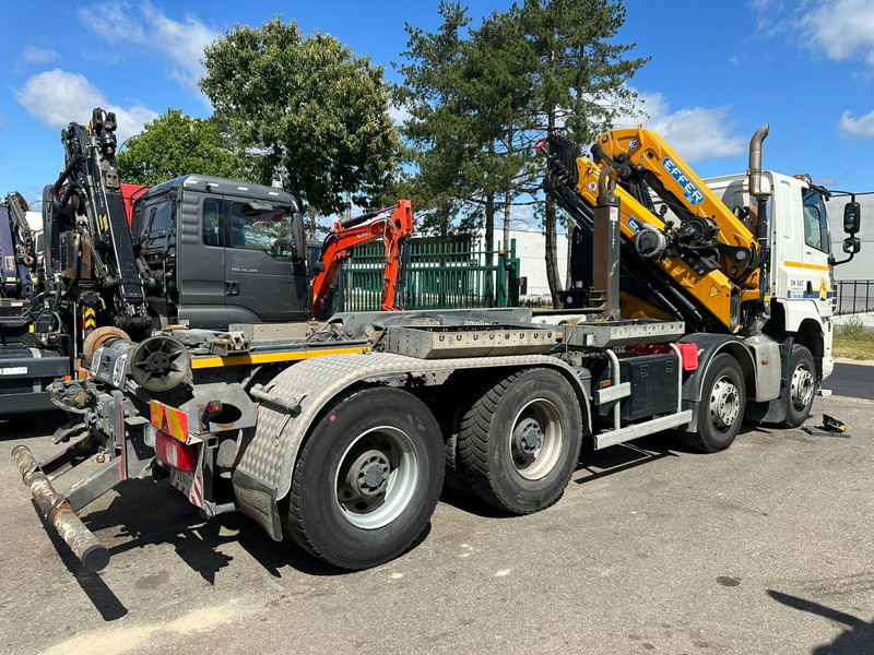 DAF CF 480 8x4 HOOKLIFT + CRANE (19m!) EFFER 205 / 6S + WINCH - RETARDER - *165.000km* - VERY NICE - Kranbil: bild 4 DAF CF 480 8x4 HOOKLIFT + CRANE (19m!) EFFER 205 / 6S + WINCH - RETARDER - *165.000km* - VERY NICE - Kranbil: bild 4