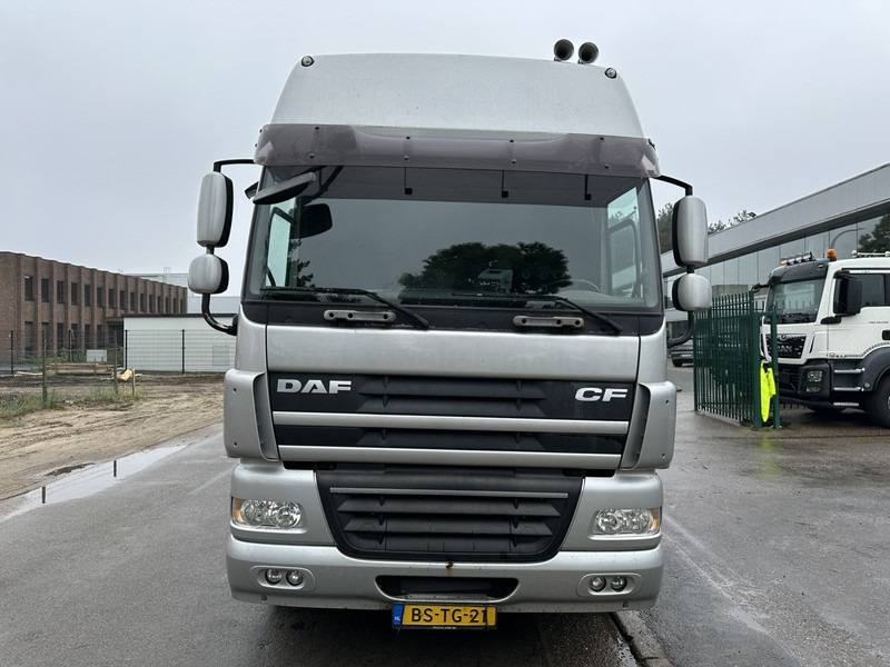 DAF CF 85.360 + NOOTEBOOM - FORKLIFT CARRIER / HEFTRUCK TRANSPORTER / STAPLER TRANSPORTER - Bärgningsbil: bild 2 DAF CF 85.360 + NOOTEBOOM - FORKLIFT CARRIER / HEFTRUCK TRANSPORTER / STAPLER TRANSPORTER - Bärgningsbil: bild 2