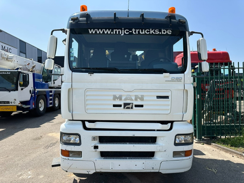 MAN TGA 26.310 6X2 HOOKLIFT + CRANE COPMA 160.4 + JIB J2 + WINCH - RADIO - LIFT + STEERING AXLE - EURO 3 - BE - Kranbil: bild 3 MAN TGA 26.310 6X2 HOOKLIFT + CRANE COPMA 160.4 + JIB J2 + WINCH - RADIO - LIFT + STEERING AXLE - EURO 3 - BE - Kranbil: bild 3