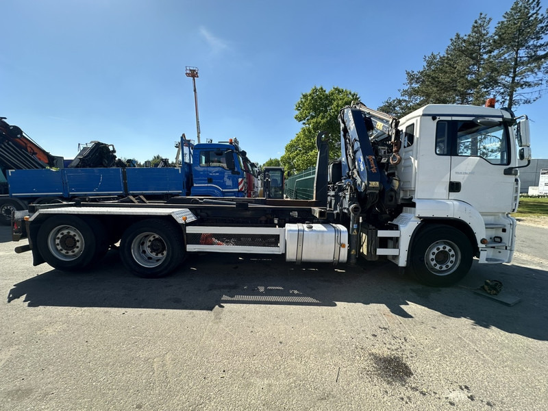 MAN TGA 26.310 6X2 HOOKLIFT + CRANE COPMA 160.4 + JIB J2 + WINCH - RADIO - LIFT + STEERING AXLE - EURO 3 - BE - Lastväxlare lastbil, Kranbil: bild 4 MAN TGA 26.310 6X2 HOOKLIFT + CRANE COPMA 160.4 + JIB J2 + WINCH - RADIO - LIFT + STEERING AXLE - EURO 3 - BE - Lastväxlare lastbil, Kranbil: bild 4