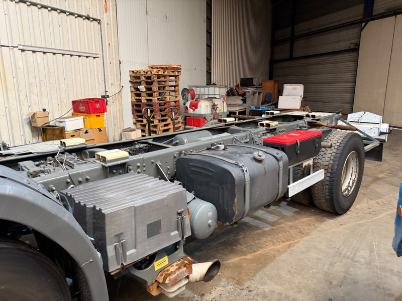 Scania P310 4x2 CHASSIS - ADR (ex tanker) - *322.000km* - AIR SUSPENSION - MANUAL - BE TRUCK - Chassi lastbil: bild 5 Scania P310 4x2 CHASSIS - ADR (ex tanker) - *322.000km* - AIR SUSPENSION - MANUAL - BE TRUCK - Chassi lastbil: bild 5