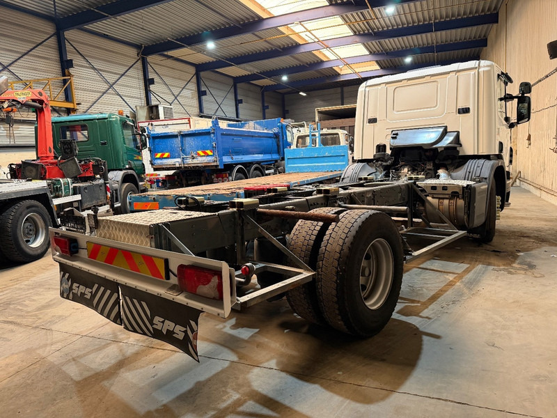Scania P310 4x2 CHASSIS - ADR (ex tanker) - *322.000km* - AIR SUSPENSION - MANUAL - BE TRUCK - Chassi lastbil: bild 4 Scania P310 4x2 CHASSIS - ADR (ex tanker) - *322.000km* - AIR SUSPENSION - MANUAL - BE TRUCK - Chassi lastbil: bild 4