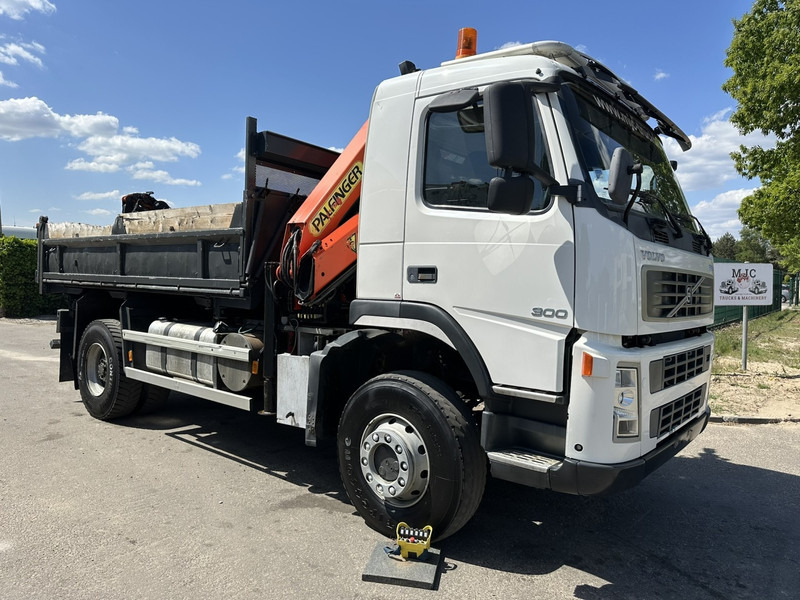 Volvo FM 300 4x4 TIPPER + CRANE PALFINGER PK 12000 - *339.000km* - MANUAL - STEEL SPRING / BIG AXLES - EURO 3 - TÜV 15/10/2025 - Tippbil lastbil, Kranbil: bild 2 Volvo FM 300 4x4 TIPPER + CRANE PALFINGER PK 12000 - *339.000km* - MANUAL - STEEL SPRING / BIG AXLES - EURO 3 - TÜV 15/10/2025 - Tippbil lastbil, Kranbil: bild 2