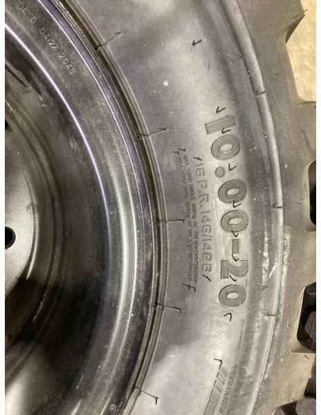 Apollo 1000 x 20 Set / 10.00 x 20: 4x2 Tyres - Däck och fälgar för Byggmaskiner: bild 2 Apollo 1000 x 20 Set / 10.00 x 20: 4x2 Tyres - Däck och fälgar för Byggmaskiner: bild 2