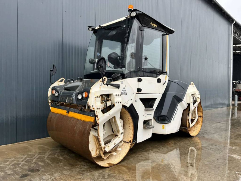 Bomag BW 151 AD-5 - Vält: bild 1 Bomag BW 151 AD-5 - Vält: bild 1