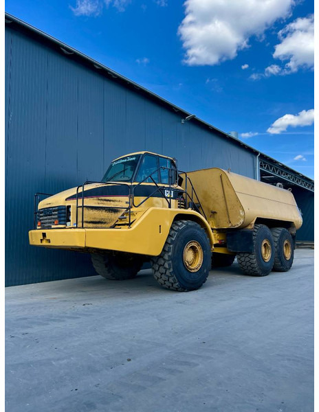 Cat 740 Water Truck - Byggmaskiner: bild 1 Cat 740 Water Truck - Byggmaskiner: bild 1