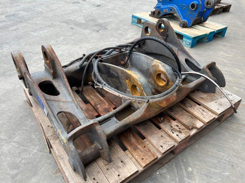 Volvo ISO / Lundberg - L120E / L120F / L120G / L120H / L - Redskapsfäste för Byggmaskiner: bild 5 Volvo ISO / Lundberg - L120E / L120F / L120G / L120H / L - Redskapsfäste för Byggmaskiner: bild 5